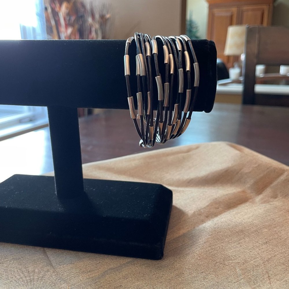 Silpada Black and Silver Bracelet Set